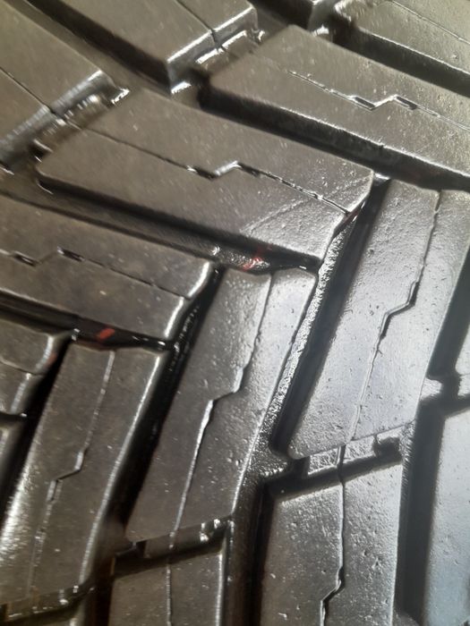 225 60 17 Bridgestone всесезонни дот 22г