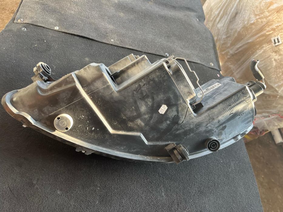 Десен фар за Seat Leon оригинален 5p1941006 d