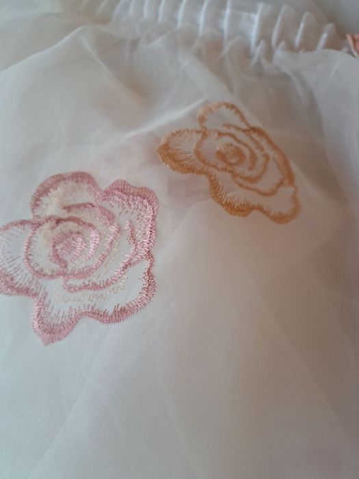 NOU!!Set perdea & draperie.