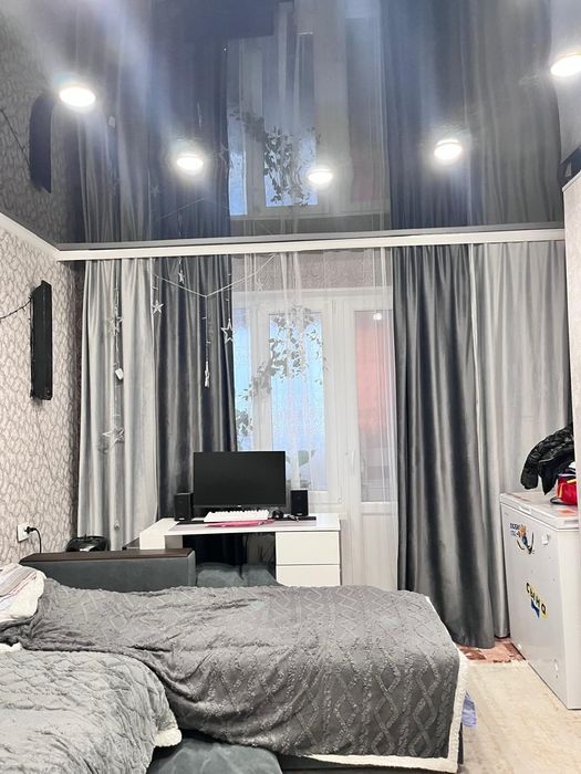 Продам 2 комн кв, 20 мкр, 2/5