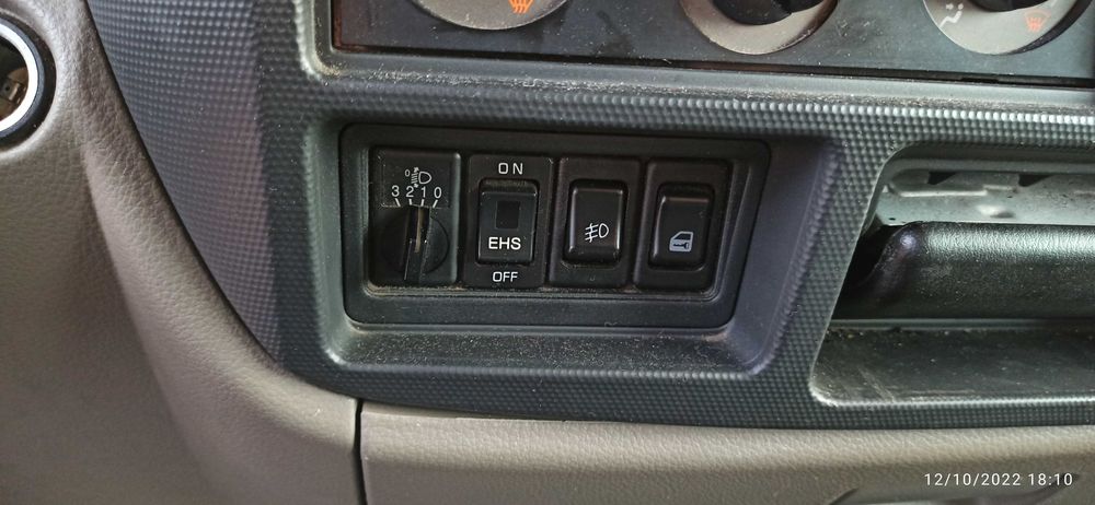 Бус Renault Maxity 150. DXI Турбо