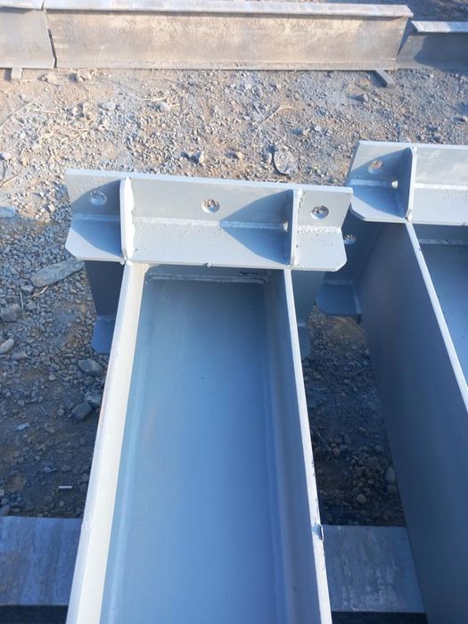 Vand hala metalica de 400mp cuzineti stalpii grinzii hea si ipe