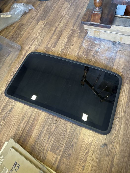 Стекло люка Тойота  Секвойя