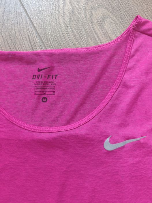 Nike дамска тениска, М