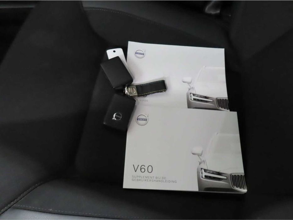 VOLVO V60, 2020, D4