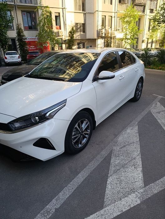 Kia cerato. Киа серато