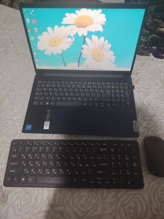 Nootebook lenovo ishlatilmagan diyarli yangi