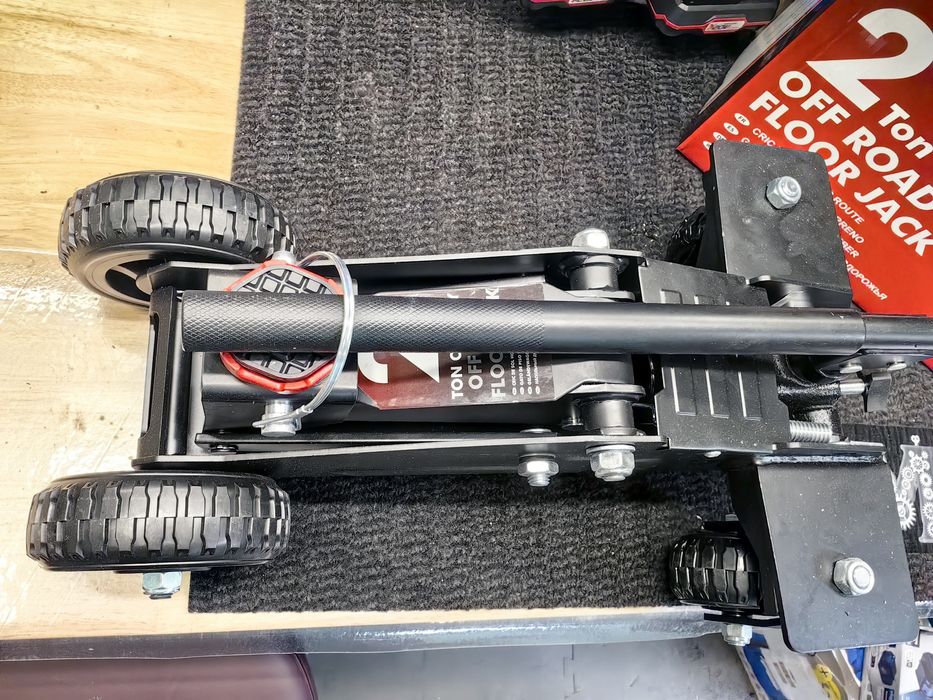 Torin ROADAWG 2-Ton Off-Road Jack – хидравличен оф-роуд крик тип крок