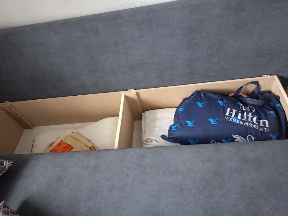 Продам диван почти новый