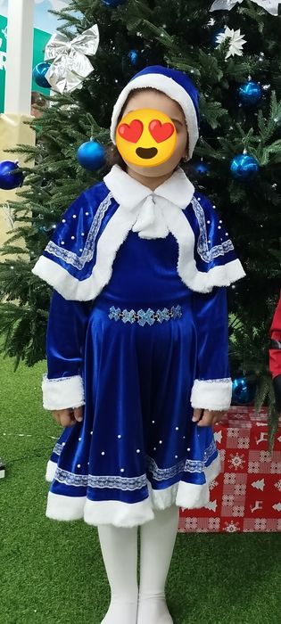 Новогодние костюмы.