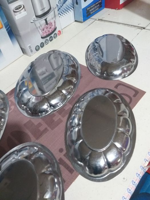 Set 5 Tavite Din Inox Marimi Diferite