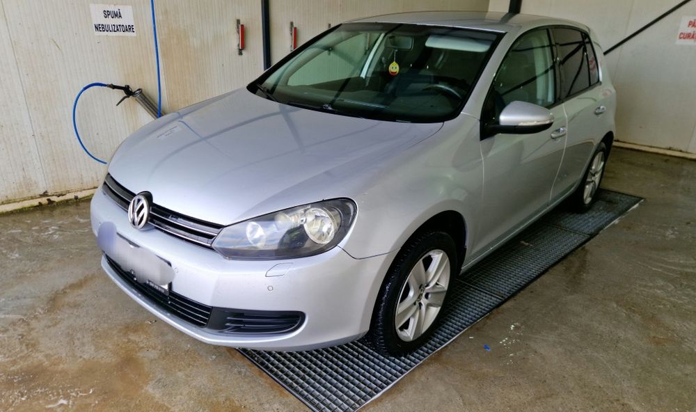 Dezmembrez vw golf 6 VI 1.6 tdi cay motor cutie portiera bara jante