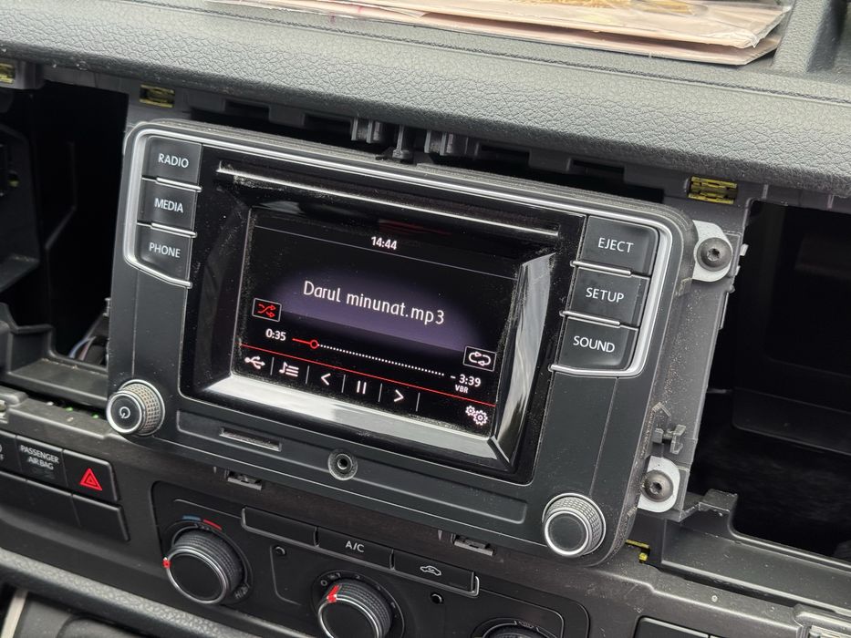 Casetofon/radio/CD/card SD/mufă jack-VW Transporter T6,T5,Caddy IV-OEM