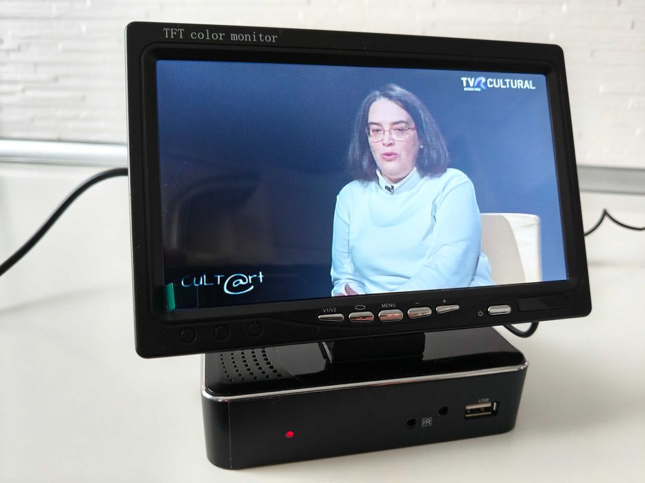 Televizor monitor receiver DVB-T2 cu telecomanda si antena