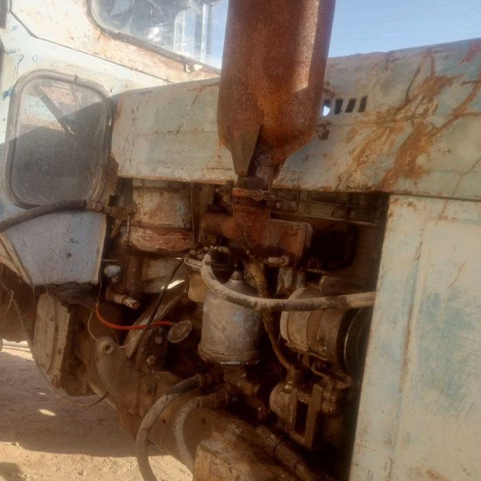 Bilarus MTZ 80 sotiladi