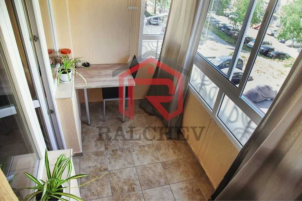 Дава се под наем Двустаен апартамент в Варна, Базар Левски - 65 кв.м за 612 € - Снимка #6