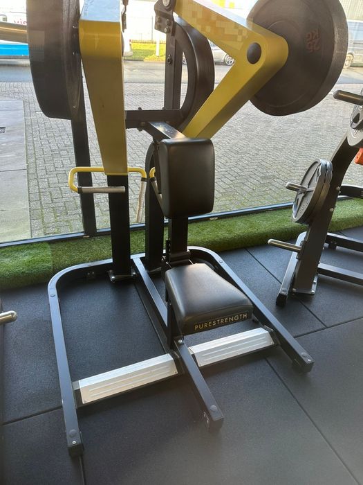 Ramat spate-Low row Technogym