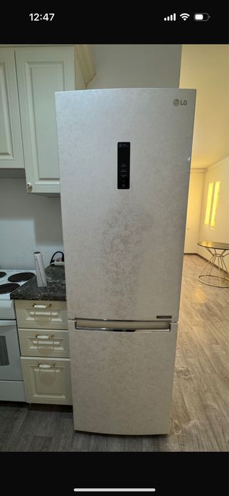 Холодильник LG бытовой