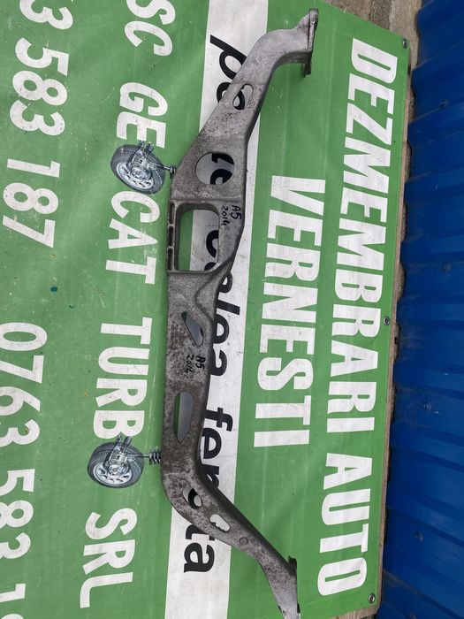 Traversă aluminiu lonjeroane Audi A5 2014