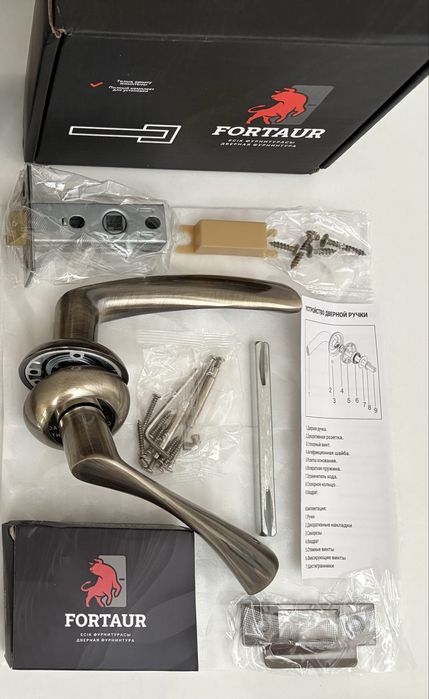 Ручка дверная новая