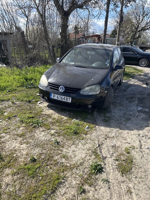 Golf 5 със проблем в главата