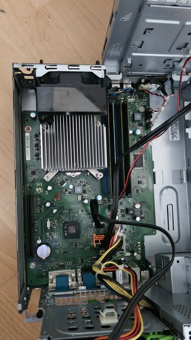 Unitate PC SFF Intel i5 3470/16GB RAM/SSD 240GB/DVD-RW, Fujitsu c710