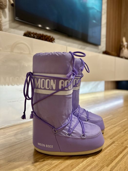 Продават се чисто нови Moon boots 39-41 номер