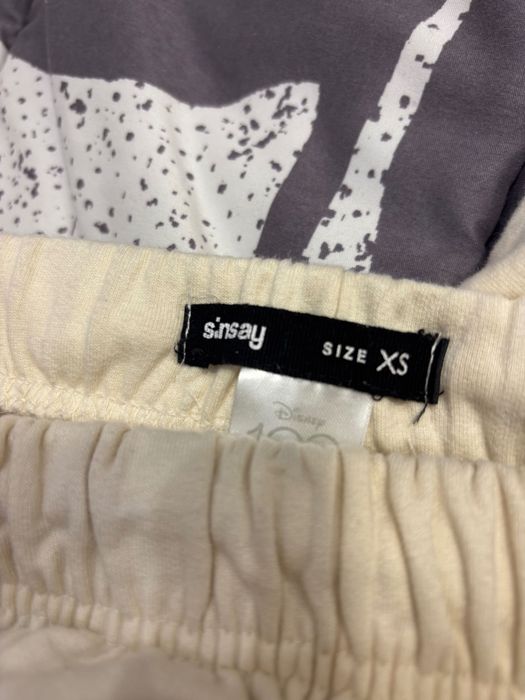 Анцуг на Disney.