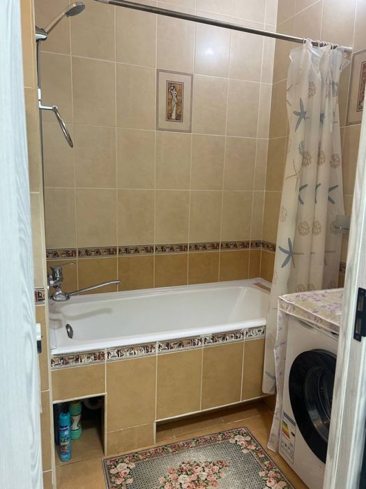 Продам свою квартиру на метро Хамза 2 комнатная