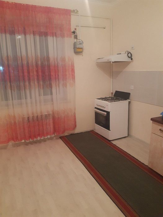 Jizzax viloyati, Jizzax shahar, Olmazor Sitiyda 9-etajka 3 xonali uy ?