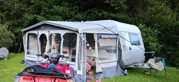 Cort HERZOG pentru rulote de 4.4 m