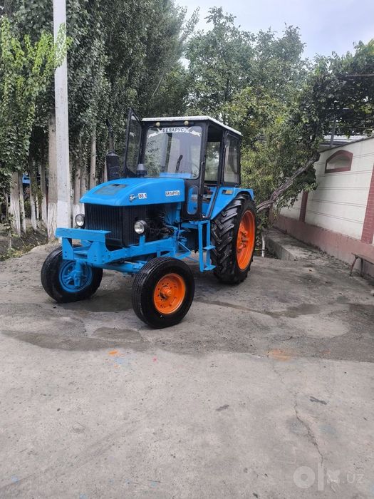 Traktor  mtz 80  kami bor
