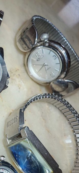 5 работещи дамски часовници Storm,Next,Slan
