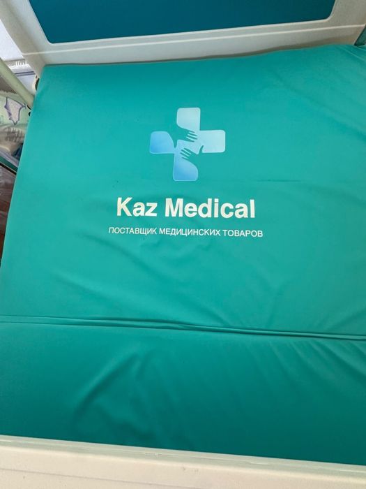 Медицинская кровать