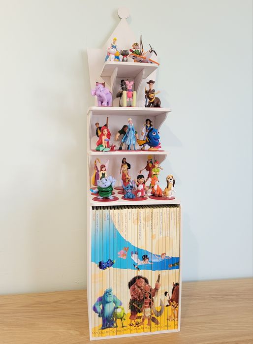 Етажерка Disney Замък за Магически Аудио Приказки – книги и фигурки.