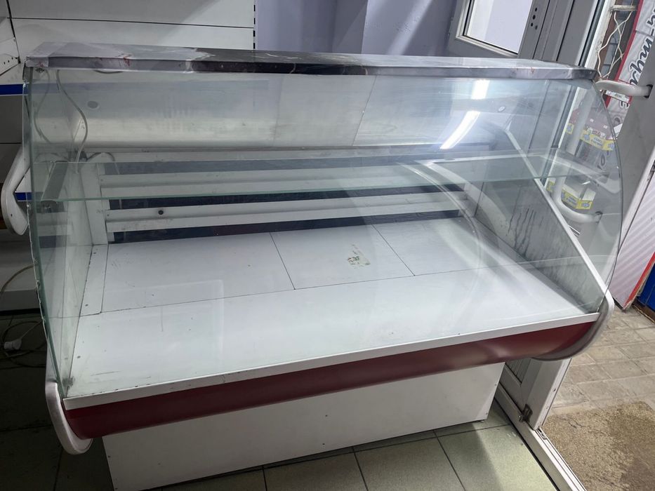 Витринный холодильник