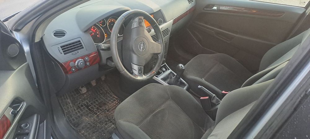 Opel astra h 1.6