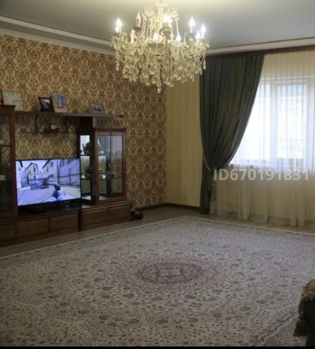 Продам люстру хрустальную