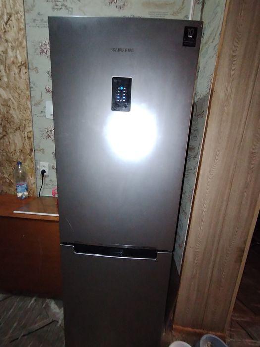 Продам свой холодильник Samsung
