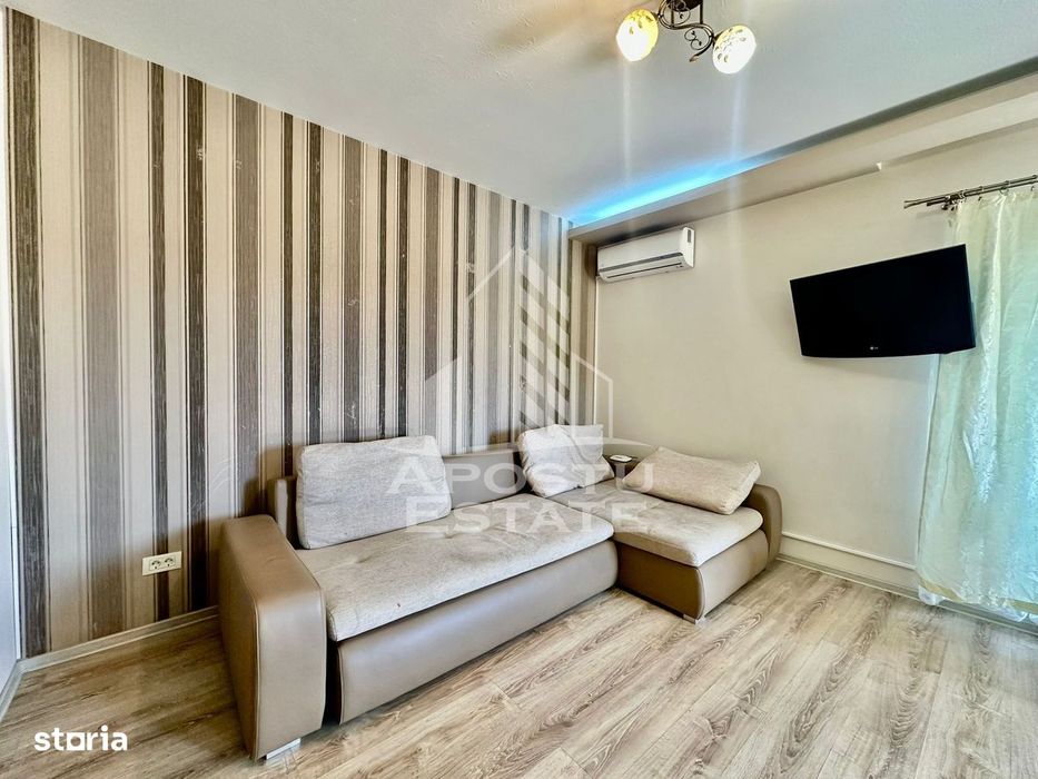 Apartament de vanzare cu 3 camere, etajul intai, Dumbravita — fotografia 3