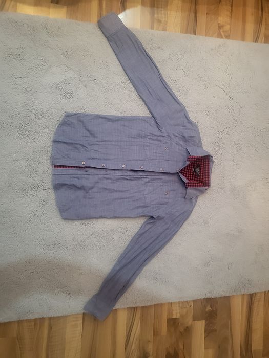 Vand camasa pt scoala