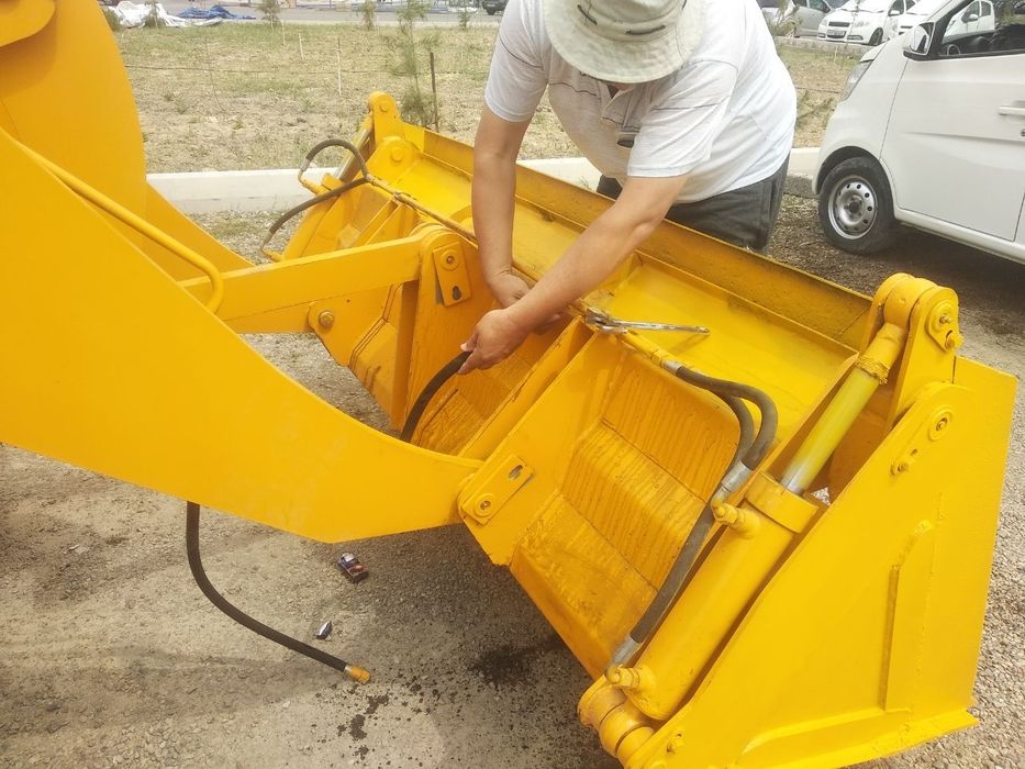 Челюстной ковш  изготовление любой сложности для спецтехники