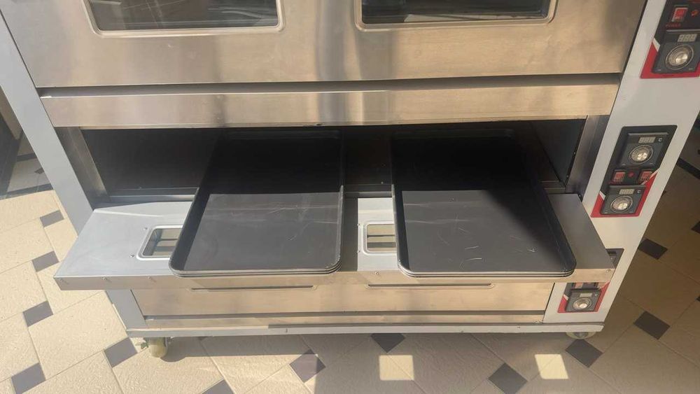 Профессиональная пекарская электрическая печь HTD-90 (3-х ярусная)