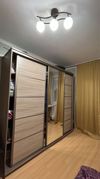 Шифоньер продам (шкаф)