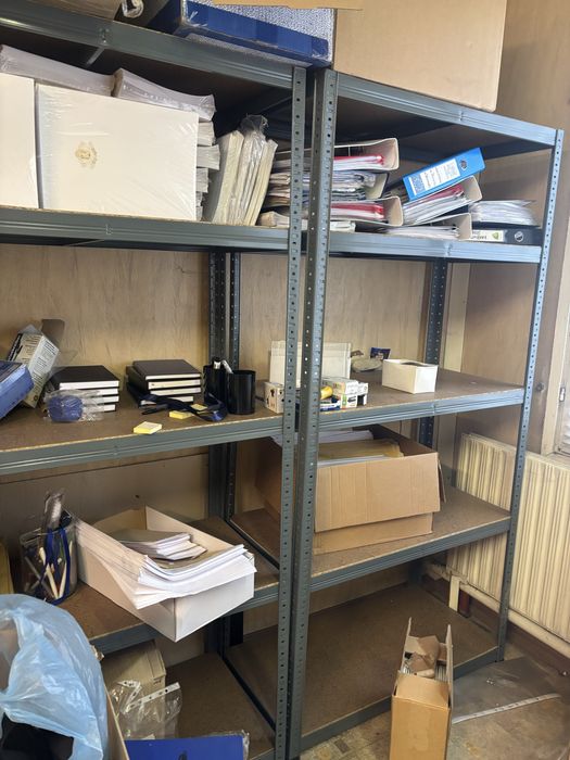 Метални стелажи 4 броя