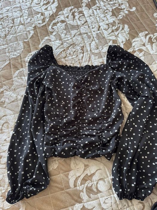 Продаю женские вещи.