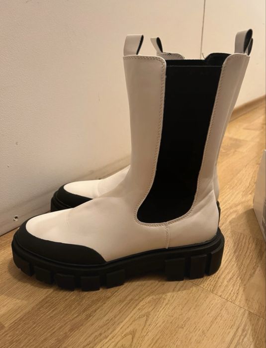 Ghete albe, mărimea 40