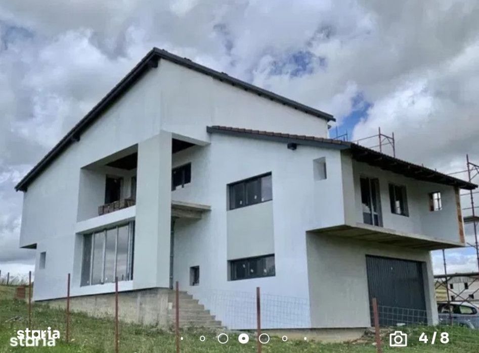 Casa individuala cu 5 camere, 160mp utili, 800mp teren, Chinteni