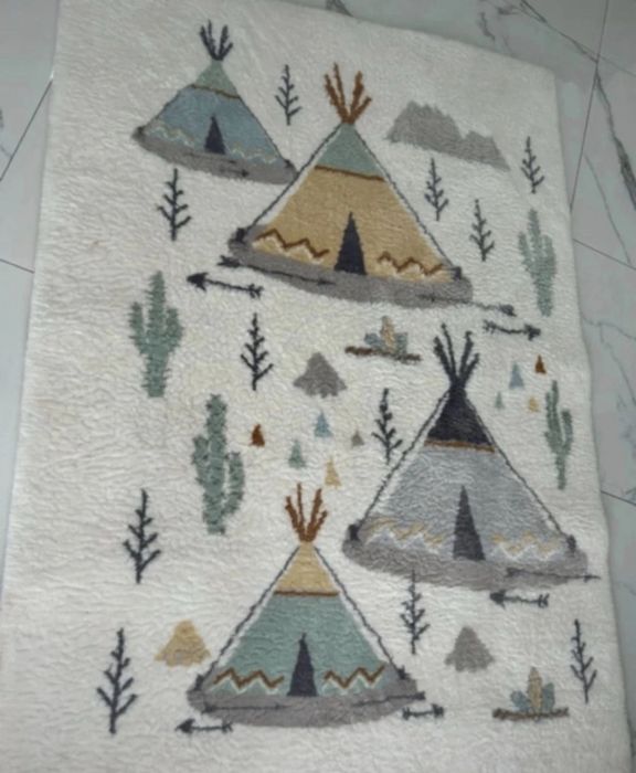 Covor camera copiilor