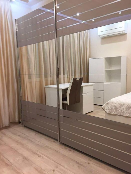 Дава се под наем Тристаен апартамент в София, Хиподрума - 130 кв.м за 1019.49 € - Снимка #6